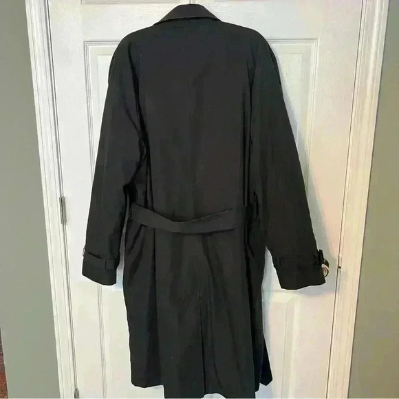 London Fog Like New Men’s Ultimate Rain Coat Black 44 Regular XXL - Picture 4 of 10